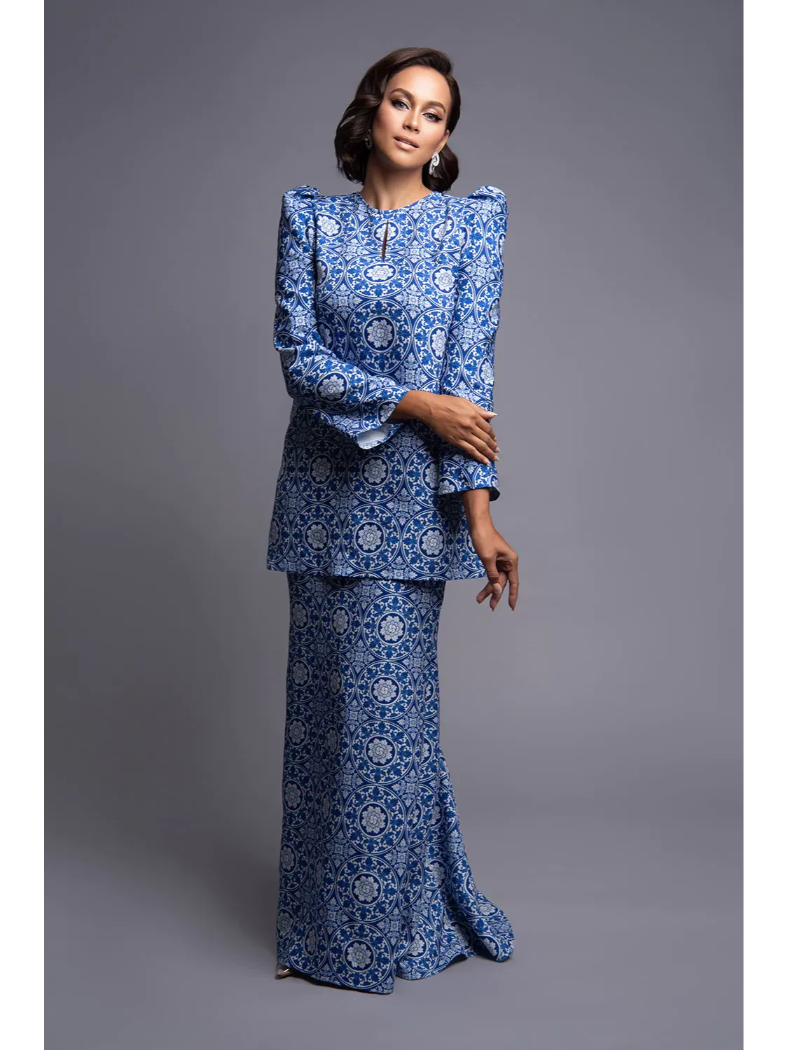 Rizman Ruzaini Natasha Baju Kurung Kedah in Royal Blue - Blue - S | We ...